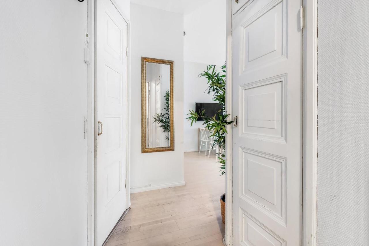 Wehost Modern Scandinavian Studio In Trendy Kallio Helsinki Ngoại thất bức ảnh